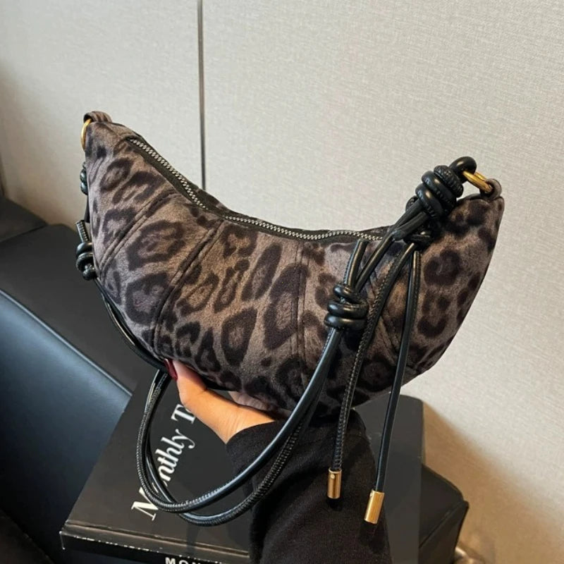 2025 Women’s Velvet Shoulder Bag – High-Quality Solid Color Crossbody Handbag, Soft Fashionable Western Style Bag