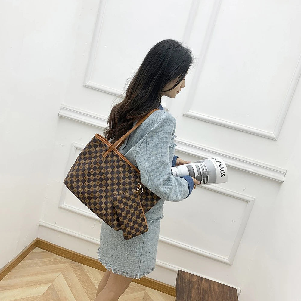 Women’s 2-Piece Tote Bag Set – Large Capacity Checkerboard Shoulder Bag with Matching Wallet Pendant